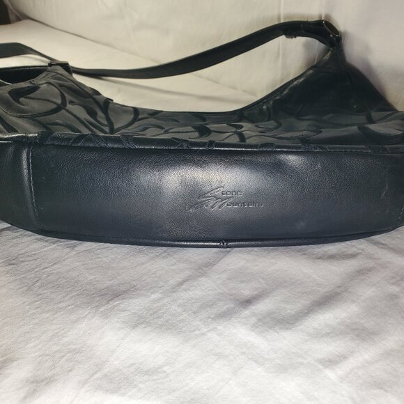 Stone Mountain Black Leather Bag with Embroidery - Picture 7 of 11